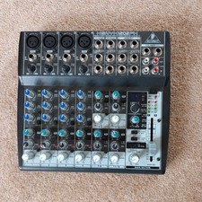 behringer Xenyx 1202 FX mixer
