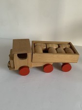 Vintage Wooden Truck Trailer Pull-Along Toy with Barrels for Children - Ornament