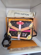 LOUIS VUITTON Summer trunk