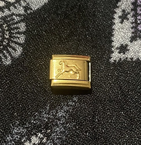 New gold horse nomination - gold, 🐎