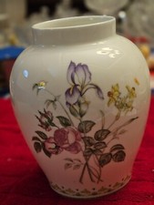Royal Doulton Camilla Vase Regal Design w Eloquent Floral Design! 1990 H5185