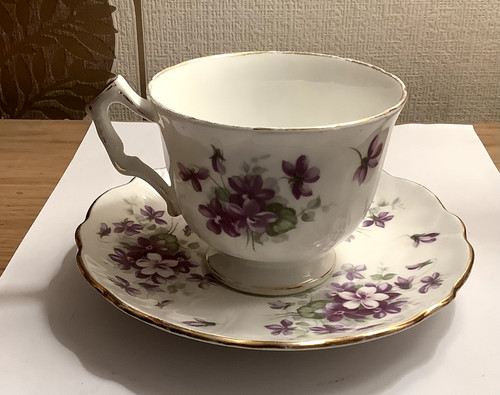 Rare vintage aynsley tea cup - rare,