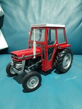 1:16 Universal Hobbies Massey