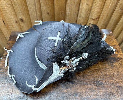 Grey distressed pirate hat - grey,
