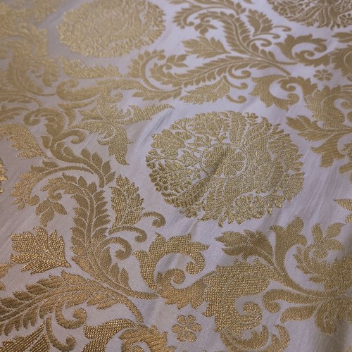 Floral gold leaf damask - leaf,