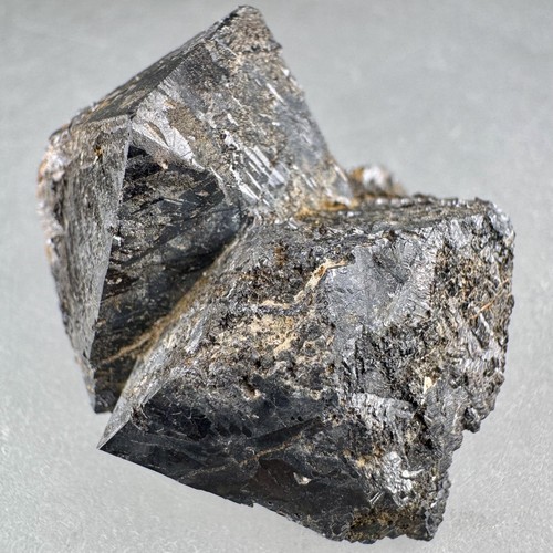 Large sharp rutile - rutile, ps