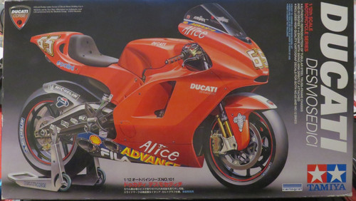 Ducati desmosedici scale - ducati,