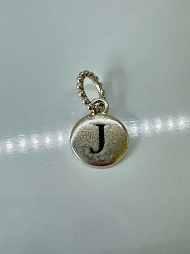 Chamilia initial charm - initial, 'j'