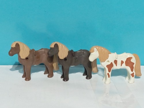 Playmobil figures ponies - x3,