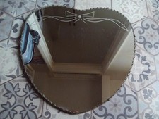 MID 20TH CENTURY LARGE HEART SHAPED MIRROR WITH ENGRAVED DESIGN . M3326
