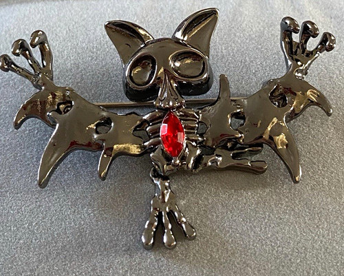 Bat shape silver tone metal - shape,