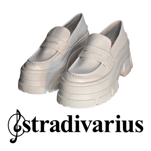 Mismatched size stradivarius - mismatched,