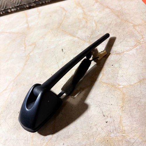 Genuine daihatsu 2004 antenna - daihatsu,