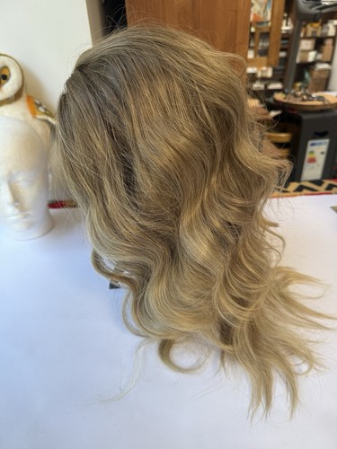 Premium long wavy blonde - premium,