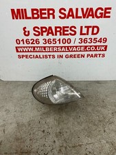 NISSAN ALMERA DRIVERS O/S FRONT CLEAR INDICATOR AND HOUSING 51 PLATE