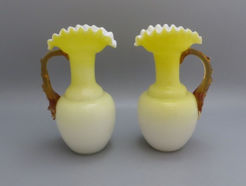 Pretty pair antique - pair,