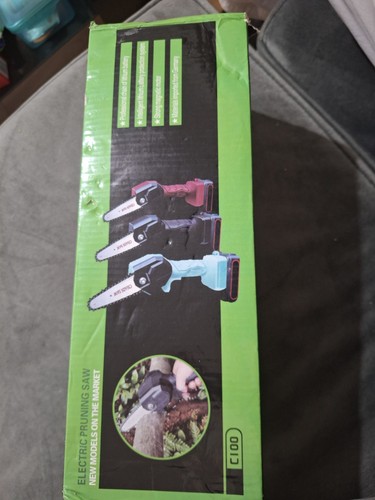 Electric pruning chainsaw - pruning,