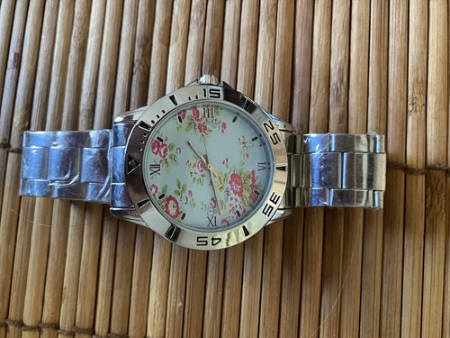 Women quartz analogue - quartz,