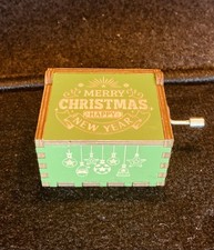 TOOP Christmas Music Box - Manual Crank Wood Vintage Christmas Tree Decoration