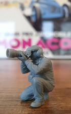 1/32 Scale Cameraman