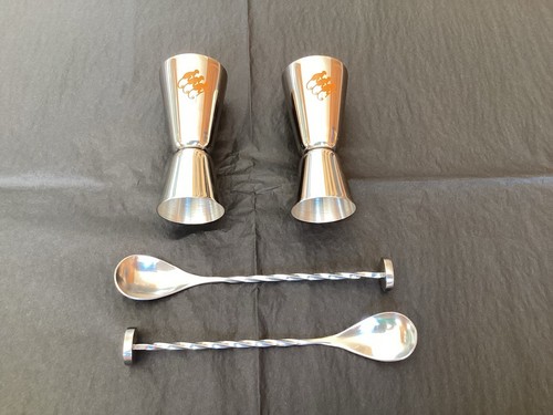 Monkeys shoulder set x - monkeys,