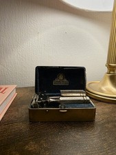 Ever-Ready Razor Set