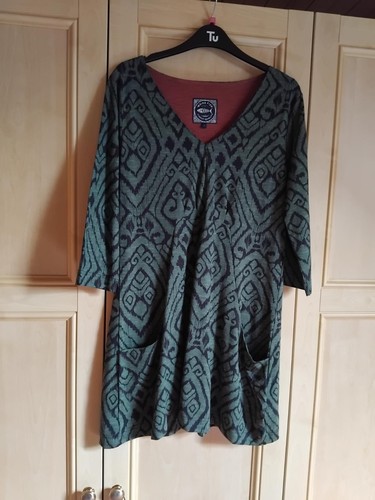 Ladies green weird - ladies, short