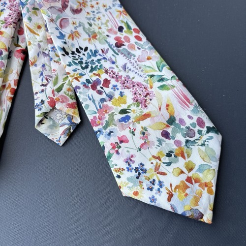 Ivory floral watercolour - ivory,
