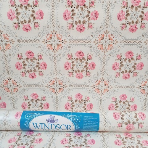 1970s vintage windsor - x3,