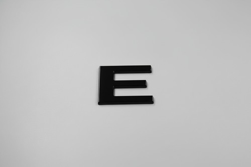 Gloss black letter range - e,