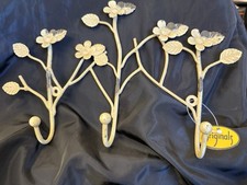 Metal Wall Shabby Chic Vintage Style Cream Flower Hooks
