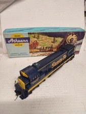 ATHEARN HO SANTA FE U33C POWER