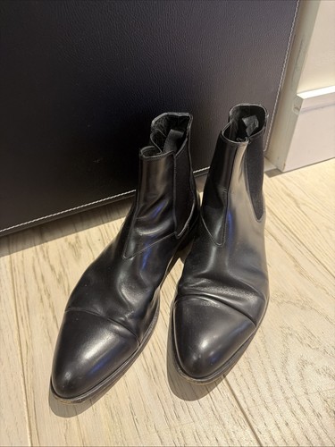 Prada cap toe chelsea - cap, boots