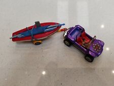 VINTAGE CORGI GIFT SET 26: BEACH BUGGY & SAILING BOAT  1971 Great Condition.