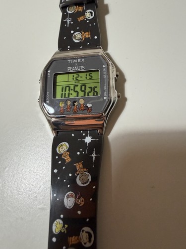 Snoopy timex peanuts watch - snoopy,