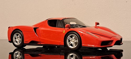 Scale 2003 ferrari enzo - scale,