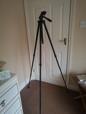 professional Velbon tripod stand for camera cca 170 cm max, foldable with pouch