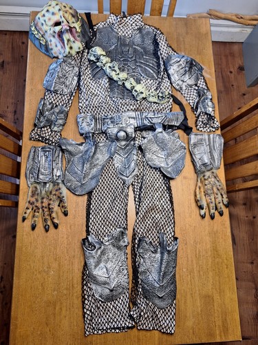 Predator halloween costume - halloween,