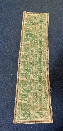 Hessian table runners lace - table,