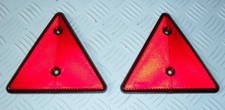 REAR REFLECTIVE RED TRIANGLES