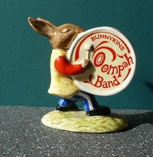 DB26B Royal Doulton Bunnykins