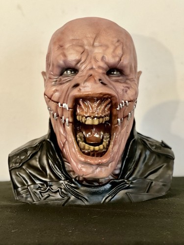 Hellraiser chatterer bust - hellraiser,