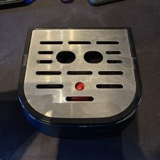 Removable drip tray by Severin