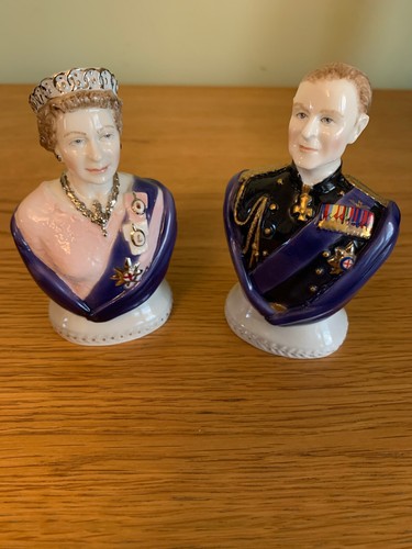 Royal worcester queen - royal,