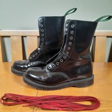 Solovair 11 Eyed Boots Black