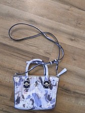 GUESS Women's KEEGAN Petite