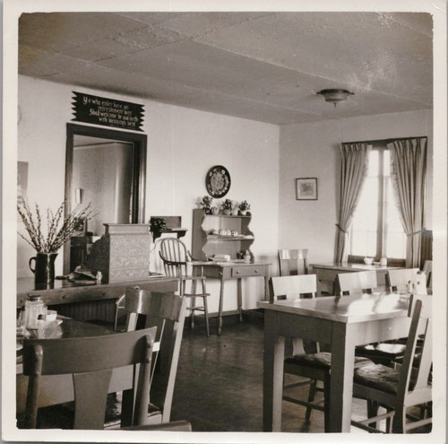 Vtg snapshot empty - b&w,