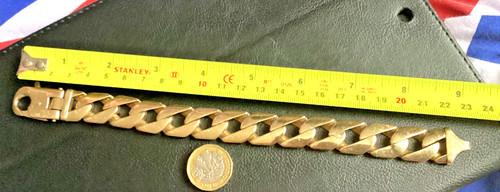 Heavy 9ct yellow gold curb - gold,