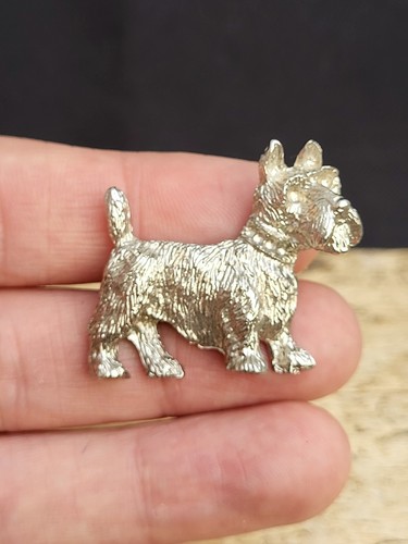 Vintage scottie dog brooch - dog,