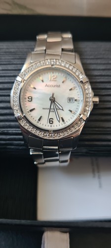 Ladies accurist quartz watch - ladies,
